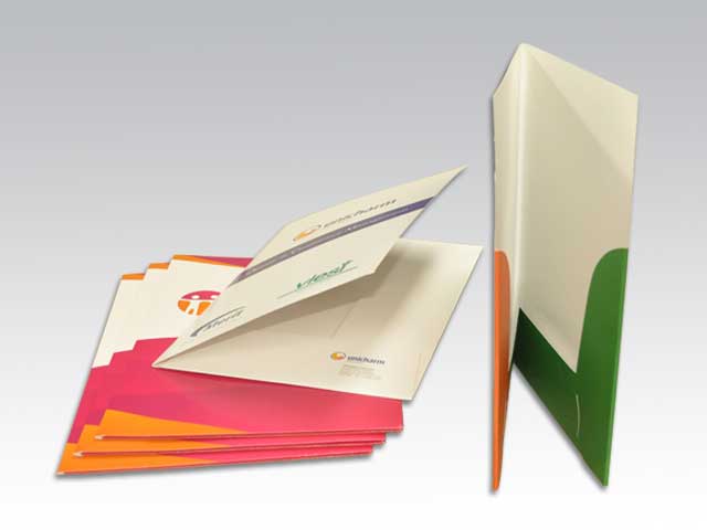 https://www.landmarkprinting.com.au/images/products_gallery_images/Presentation-Folders.jpg